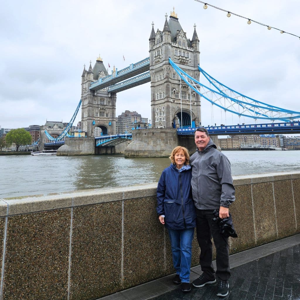 Travel and lifestyle guide blog image -London Tower Bridge