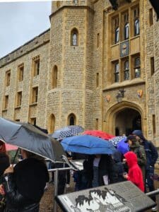 Tower of London Jewel House line