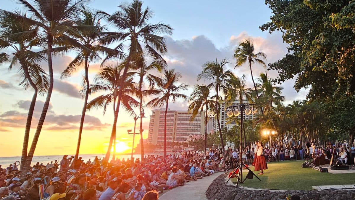 Kuhio Beach Hula Show Waikiki